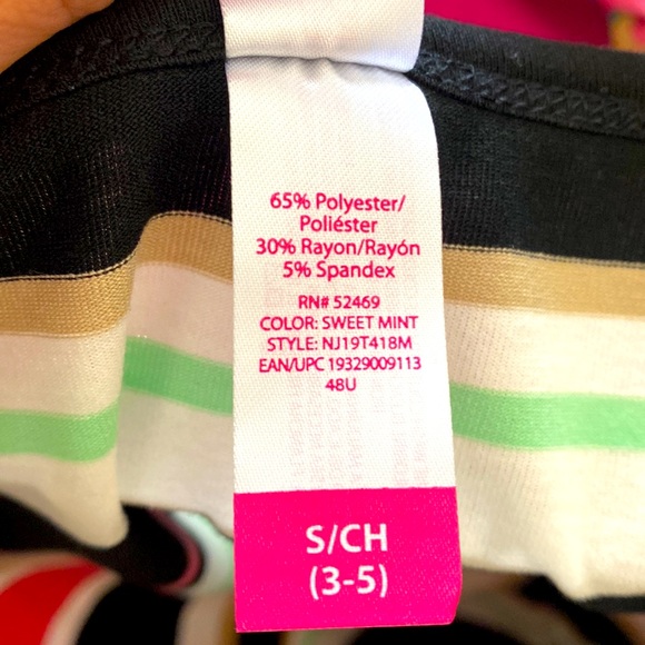 Size small woman’s shirt - Picture 4 of 4